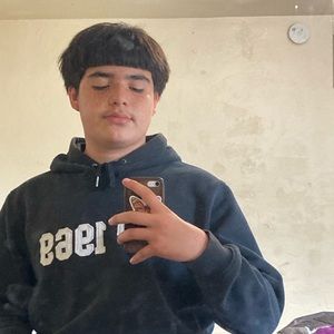 Meet your Posher, Ethan